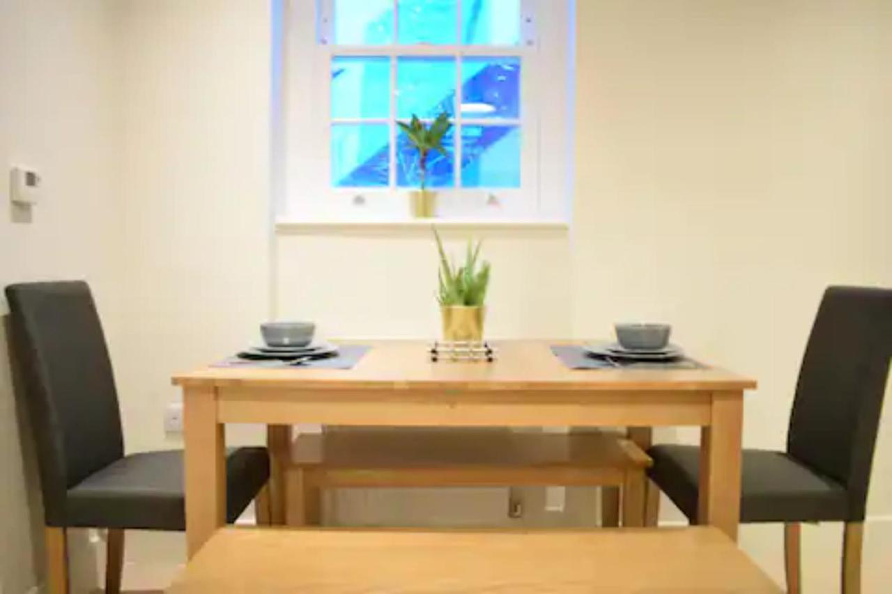Spacious And Modern Apartment In Pimlico London Eksteriør bilde