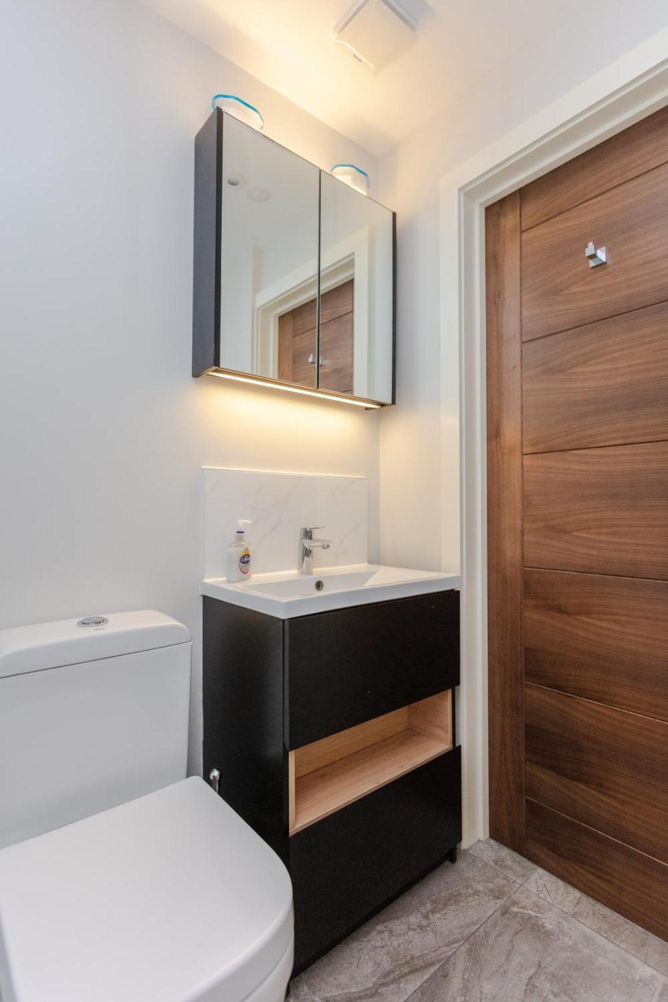 Spacious And Modern Apartment In Pimlico London Eksteriør bilde